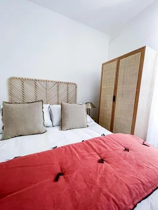 Petit Patio - 2 Chambres - Centre Ville - Climatisation Cassis