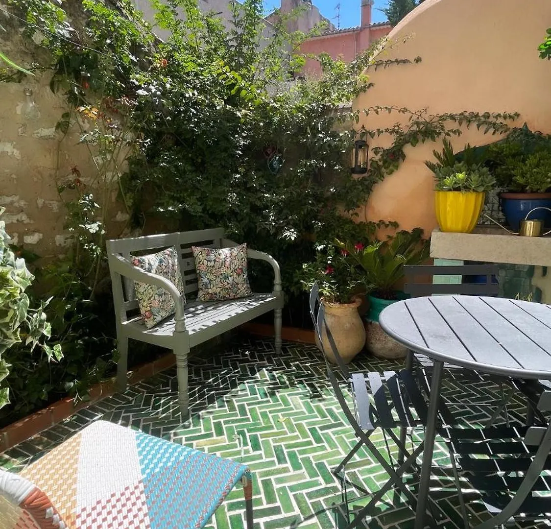 Petit Patio - 2 Chambres - Centre Ville - Climatisation Cassis France